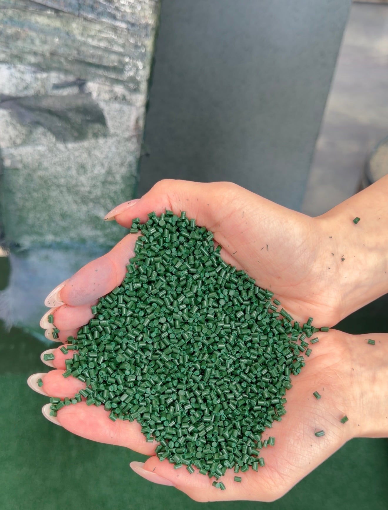 Factory Plastic Masterbatch Green Masterbatch for PET Straps Customized PET Colors Master Batch Manufacturer