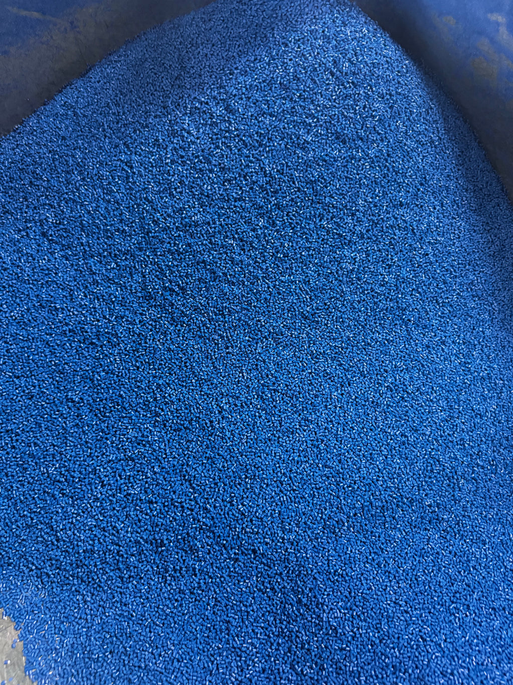 Blue and Purple Color Masterbatch Manufacturer Virgin Granulated Resin Pellets for Injection Molding Medical Grade