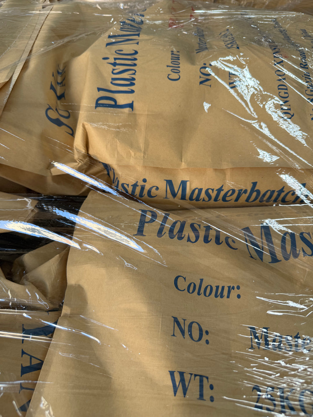 Wholesale PLA Color Masterbatch Granules Pure PLA Carrier Plastic Pigment Masterbatch With Wide Color Range Custom Color Available