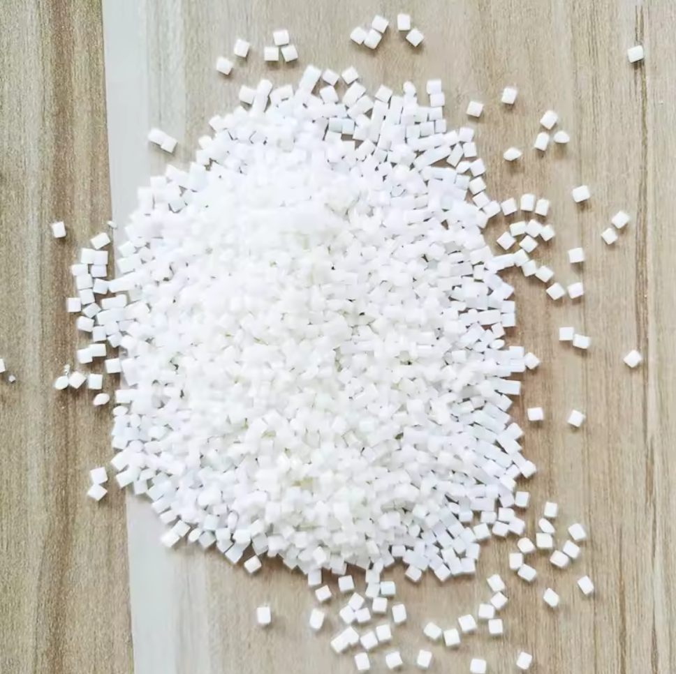 White Masterbatch for PP Woven Bag PE Film Bright Whiteness Plastic PE PP Carrier Granules Injection Molding Grade